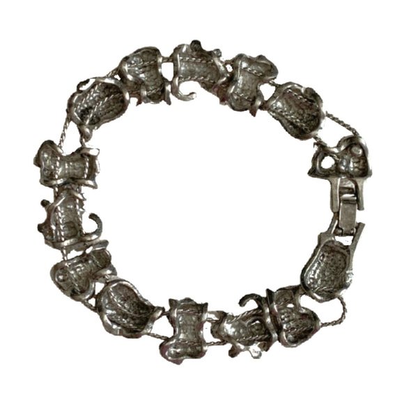 Silvertone Cat Slider Charm Bracelet - Picture 2 of 3